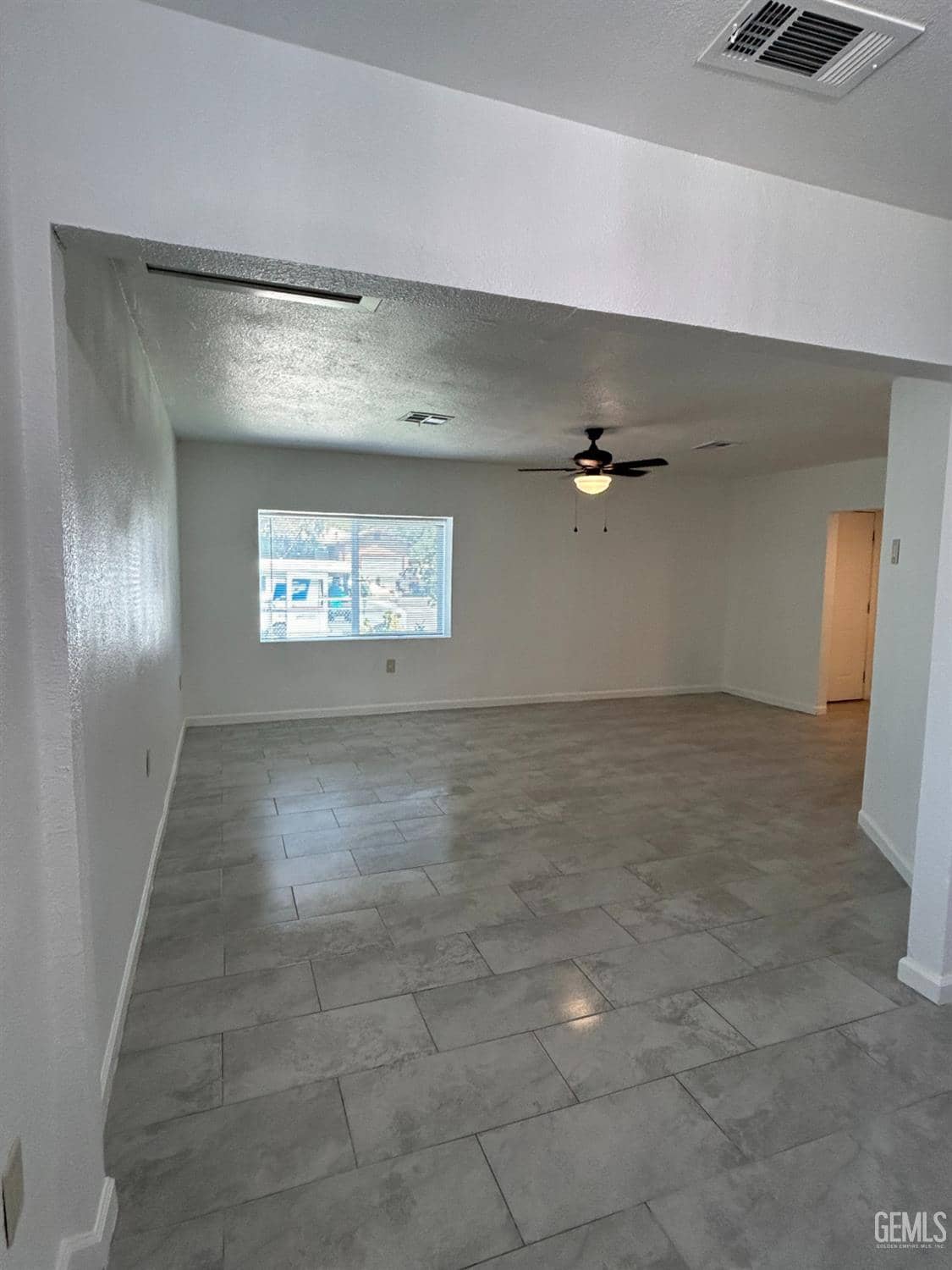 321 Mariposa Avenue — photo 6