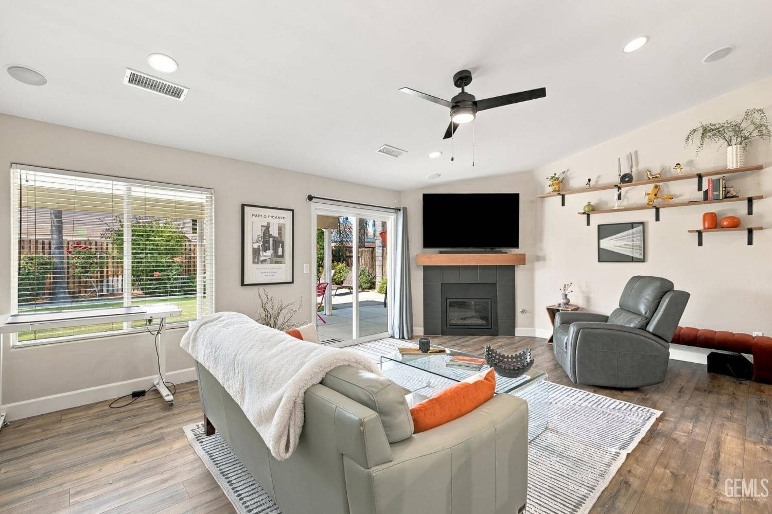 1005 Oshkosh Court — photo 5