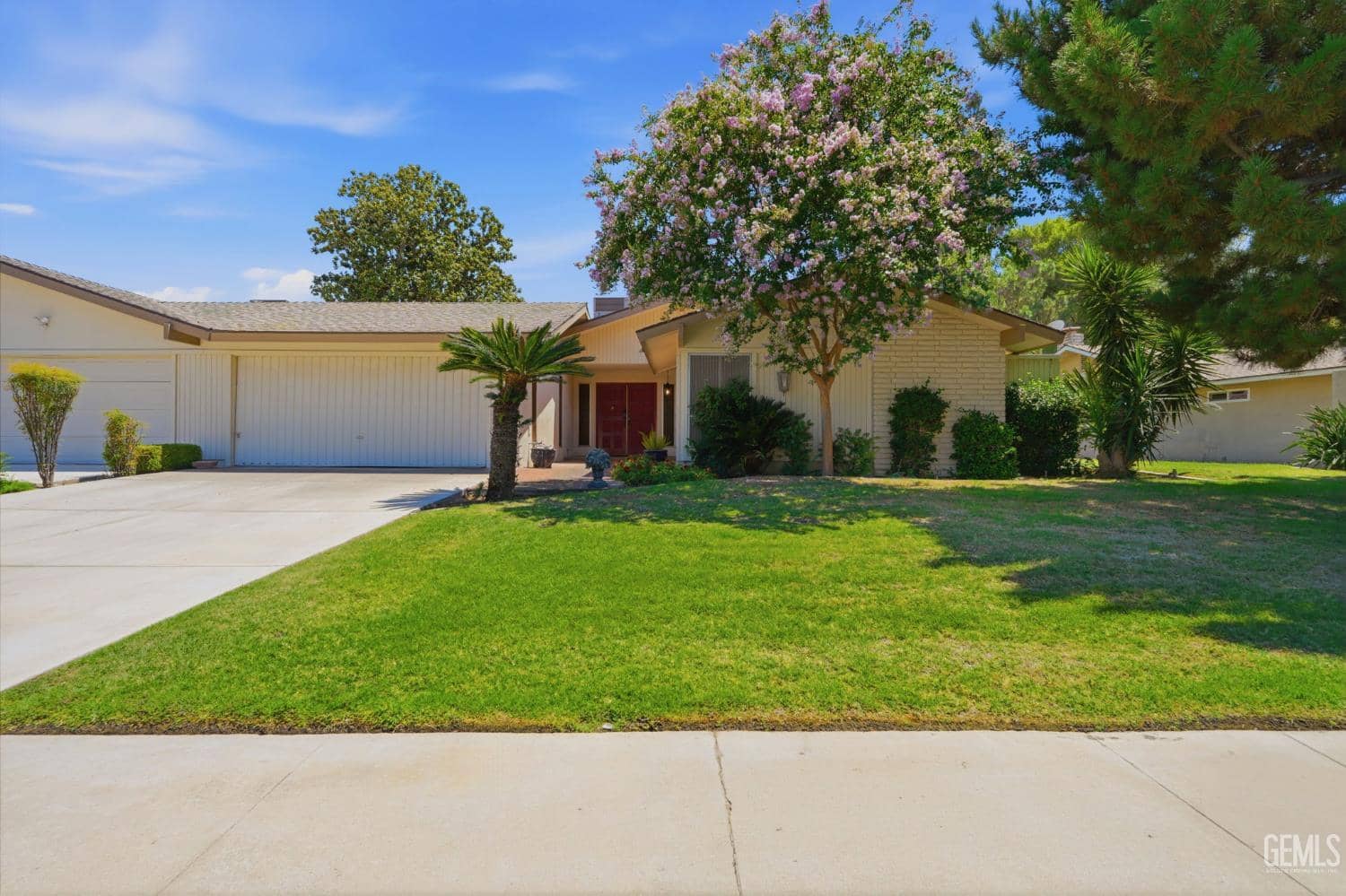 5809 Cypress Point Drive — photo 2