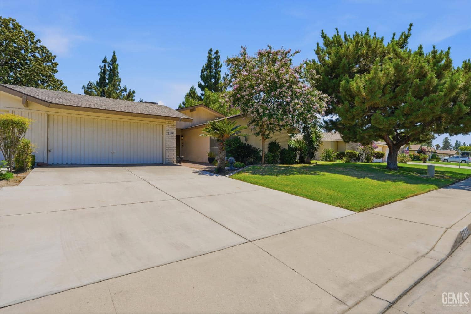 5809 Cypress Point Drive — photo 3